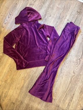 SO Girls Velvet Hoodie and Flared Pants Set in Plum